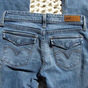 Levi's Demi Curve Jeans